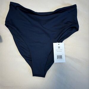 Londre-  High-Waisted Scrunch Bikini Bottom